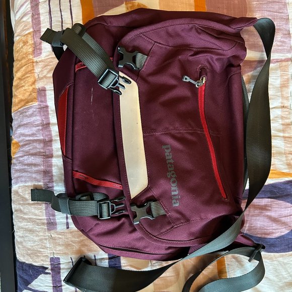 Patagonia Messenger Bag - Picture 1 of 2